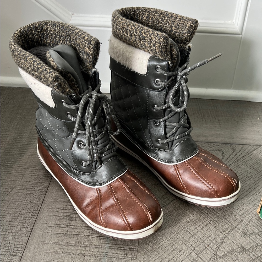 3M Thinsulate Tan and Gray Insulated Footwear